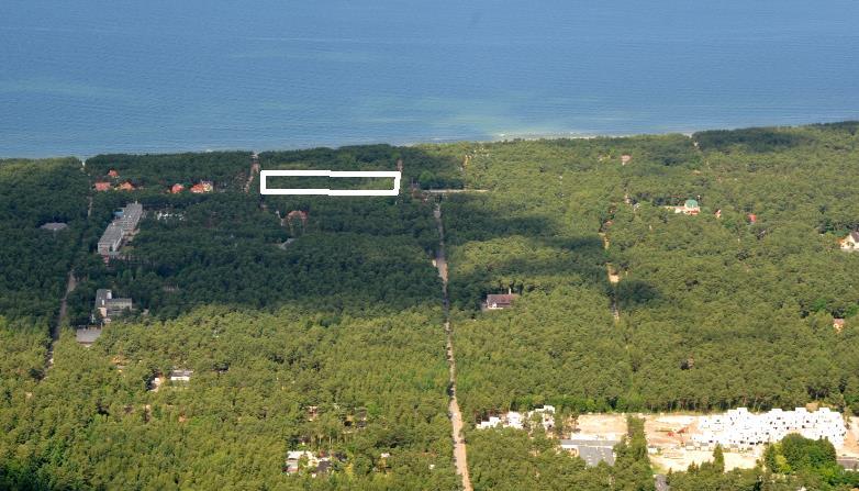 Działki nad morzem Działki nad morzem Działki nad morzem Działki nad morzem Lp. Położenie Nr księgi wieczystej 1. Pogorzelica ul. Bursztynowa 2 SZ1G/00025169/4 Nr działki Pow.