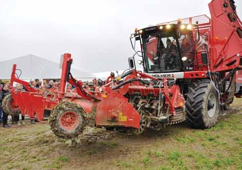 Dzięki hydraulicznemu połączeniu osi, obciążenie jest stale równo rozkładane na wszystkie osie (Rys. 6). Panther Po 20 latach przerwy ROPA znów produkuje 2-osiowy kombajn do zbioru buraków cukrowych.