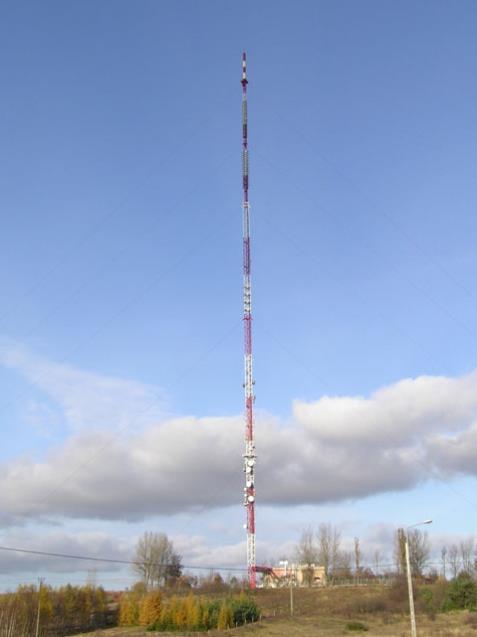 1 km 1 km Radiostacja w Chwaszczynie 0,5 km 317 m Osad o objętości 0,5 km 3 Skala: wysokość masztu w Chwaszczynie (na zdjęciu po