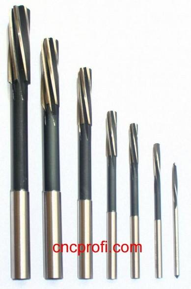 WIER260 - Wiertło HSS fi 26 mm mocowanie MK3 WIER265 - Wiertło HSS fi 26,5 mm mocowanie MK3 WIER280 - Wiertło HSS fi 28 mm mocowanie MK3 WIER290 - Wiertło HSS fi 29 mm mocowanie MK3 WIER300 - Wiertło