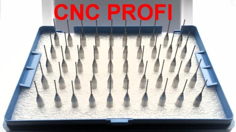 Wiertła z węglika spiekanego VHM do PCB CNC Materiał - węglik spiekany Ostrze węglik spiekany / uchwyt stalowy Trzpień 3,175 mm (1/8") Długość całkowita: 38 mm Dwa ostrza prawoskrętne Przeznaczenie: