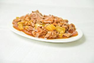 Polędwica wieprzowa z owocami 25,80 (owoce tropikalne) Loin of pork with