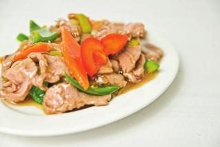 sauce with bamboo (bamboo shoots) 回锅肉 27 Polędwica wieprzowa w sosie