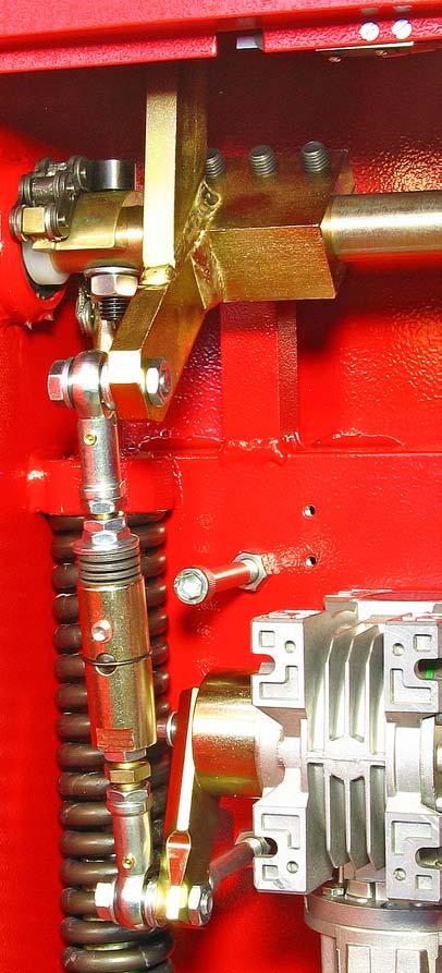 2. Budowa techniczna szlaban PASS 838 (1) drzwiczki szafki (2) ramię tłumiące ze sprężyną talerzową (3) cięgno łańcuchowe (4)