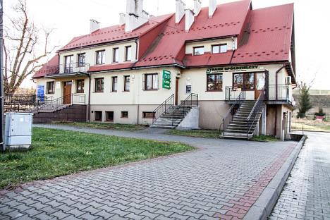 Zabudowania na podobszarze rewitalizacji 3. Kasina Wielka-Centrum Źródło: Peridea, Miejscem ważnym dla mieszkańców jest remiza OSP, oddana do użytku w 2000 roku.