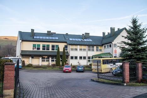 Tabela 25 Przesłanki wyboru podobszaru rewitalizacji 7. Mszana Górna - Centrum Aspekty pozostałe Aspekty społeczne (w tym gospodarcze, środowiskowe, przestrzenno-funkcjonalne, techniczne) 1.