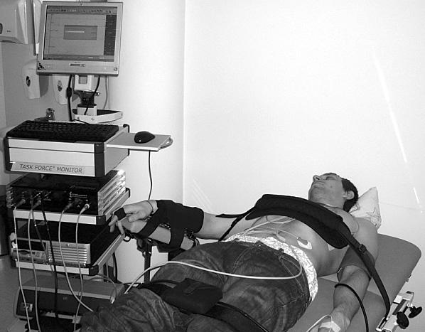 IB_09-2008 [PL_3]_paginy.qxd 2008-09-22 10:59 Page 229 konywania badań w ciągu dnia, jak i w ciągu dłuższego czasu [1].