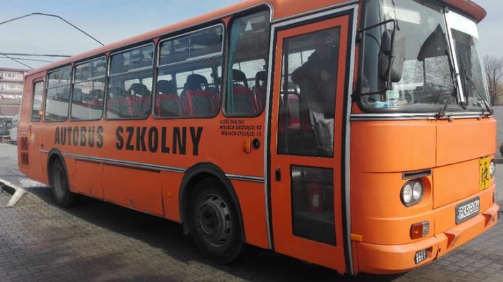 emitujące duże zanieczyszczenie: Neoplan, rok