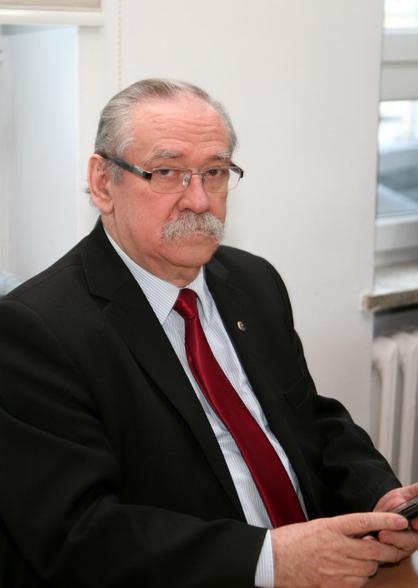Piotrowski;