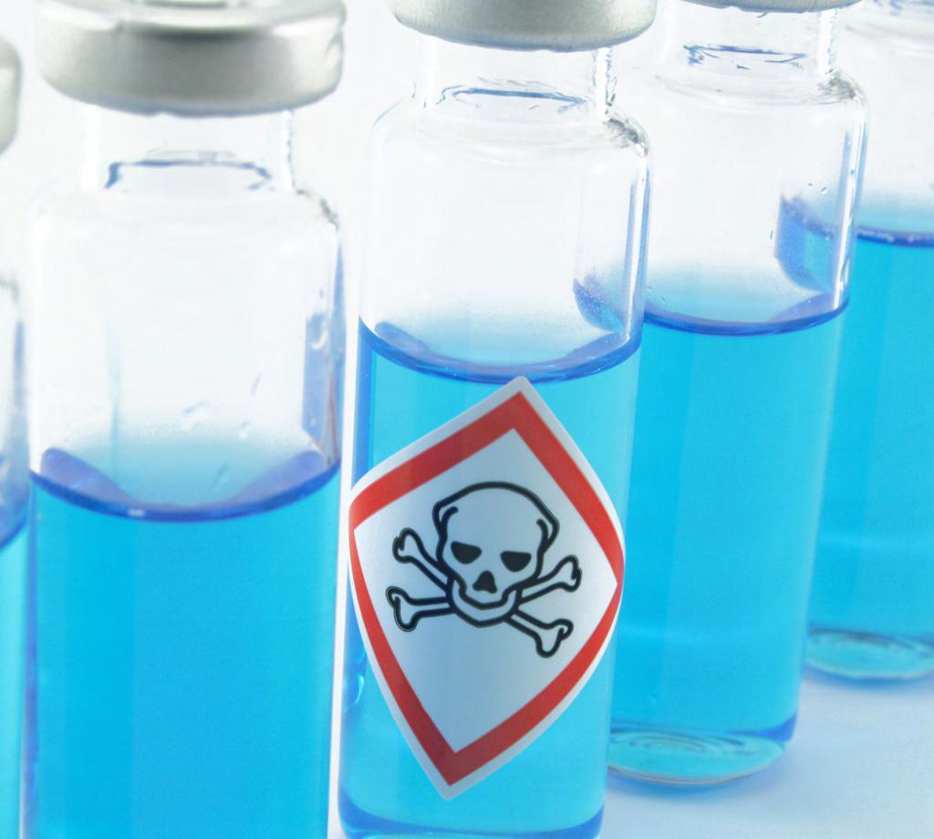 Sekcja 2 karty charakterystyki Identyfikacja zagrożeń KLUCZOWE KWESTIE Sekcja 2 zawiera następujące informacje: klasyfikację chemikaliów pod względem zagrożeń; sposób oznakowania chemikaliów