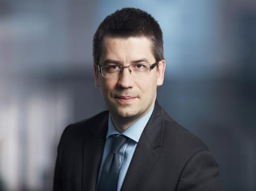 Ukończył aplikację kontrolerską w Najwyższej Izbie Kontroli. Jakub Jacewicz Członek Zarządu Generali TU S.A i Generali Zycie TU SA.