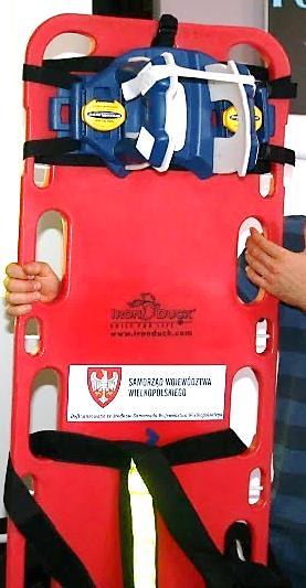 W ratownictwie wodnym, gdzie chodzi o ludzkie życie i zdrowie, dopuszcza się do użycia sprzęt, od którego nie wymaga się atestów, nie określa się terminu jego przydatności, nie określa się badań