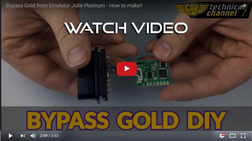 pin 1 z 16 we wtyczce OBD2 W Uniwersalnym Emulatorze Julie