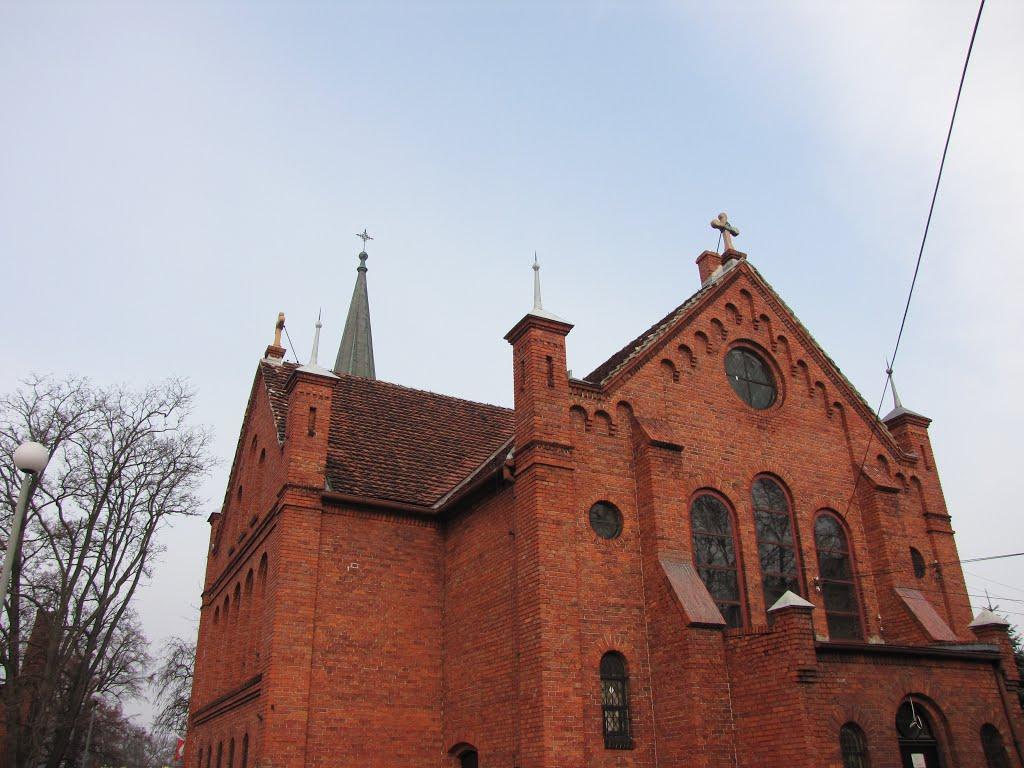 Fragment pocztówki z przełomu XIX/XX wieku. KOŚCIÓŁ PW.