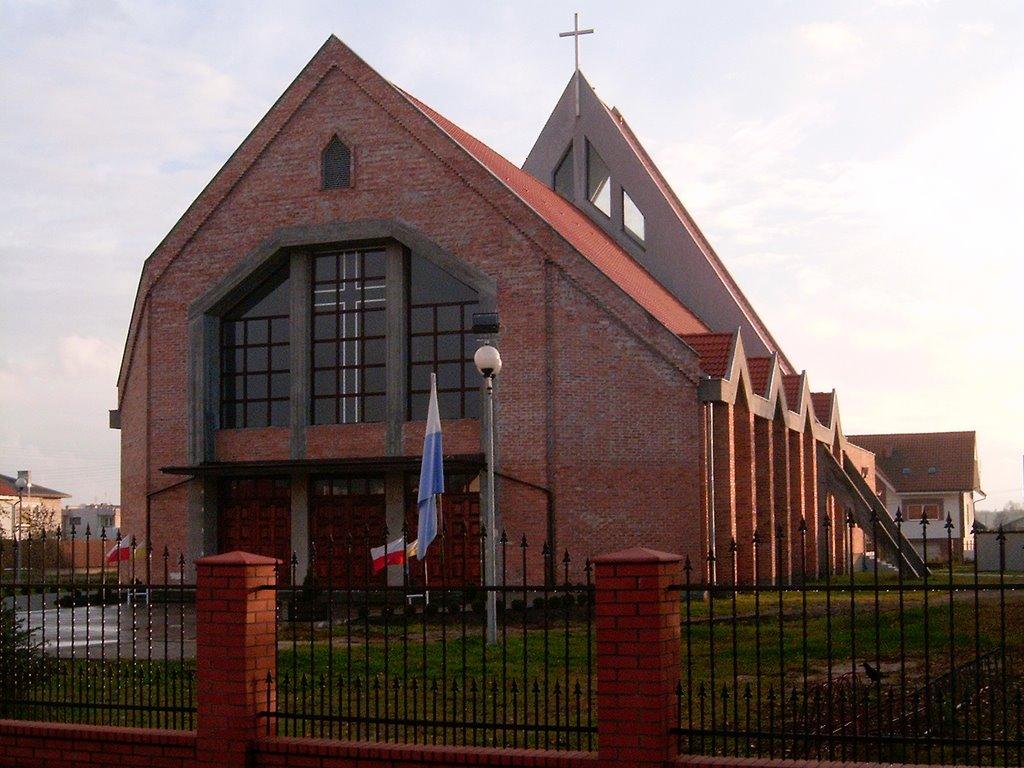 Kościół na pocztówce - jeszcze jako kościół ewangelicki. PARAFIA PW. BŁ. MICHAŁA KOZALA W SOLCU KUJAWSKIM - parafia rzymskokatolicka w Solcu Kujawskim, w dekanacie Bydgoszcz IV w diecezji bydgoskiej.