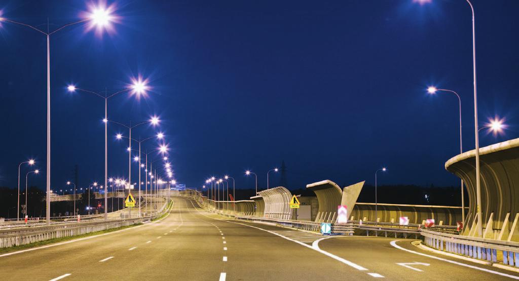 AUTOSTRADOWA OBWODNICA WROCŁAWIA 7 węzły drogowe 35,413 długość (km) 3 898 199 591,75 wartość (zł) 40 obiekty mostowe Autostrada A8, czyli Autostradowa Obwodnica Wrocławia (AOW), położona jest w