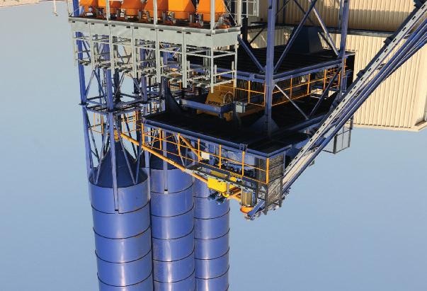 , 56626 Andernach, Niemcy Transgulf Cement Products L.L.C. z Dubaju uruchamia kolejną wibroprasę Punktualnie na koniec 2016 r.