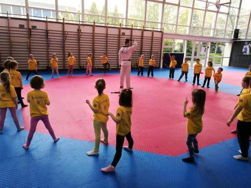 ZAJĘCIA SPORTOWE dla przedszkolaków 03 kwietnia w ramach Dziecięcej