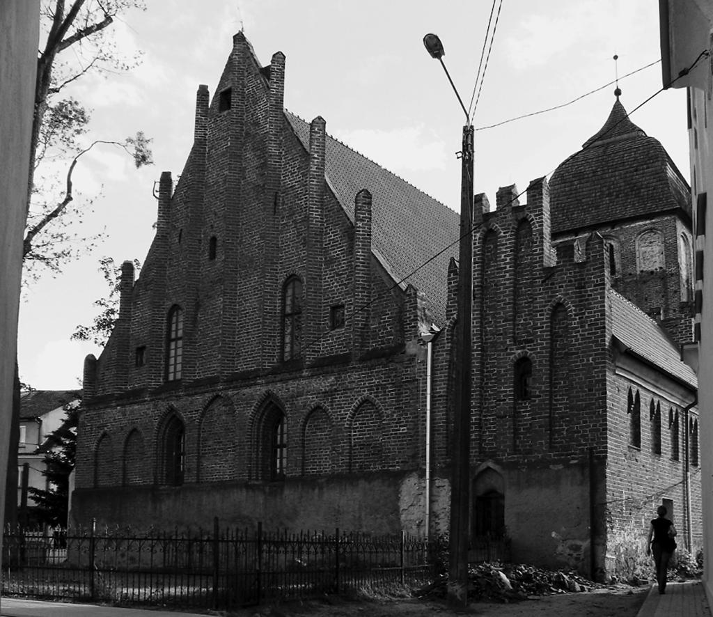 1. Kościół ewangelicki w Pasymiu widok od strony północno-wschodniej. Wszystkie fot. L.