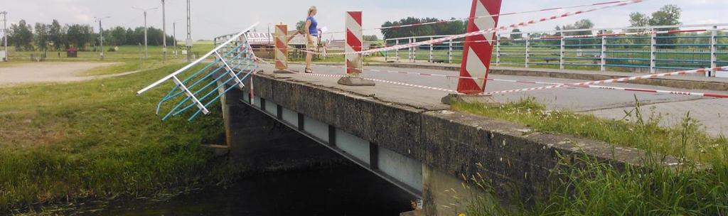 Przebudowa chodnika na ulicy Konopnickiej w Sokółce w ciągu drogi powiatowej nr 1295B 455,60m² Wartość robót brutto: 125 648,19zł (zadanie realizowane w latach 2013 2014) Powiat Sokólski: 125