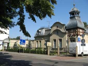 KARTA GMINNEJ EWIDENCJI ZABYTKÓW NR 15 1. OBIEKT willa miejska 5. MIEJSCOWOŚĆ Kościan 2. OBECNA FUNKCJA 3.MATERIAŁ cegła mieszkaniowa 1904r. 21. FOTOGRAFIA 7.