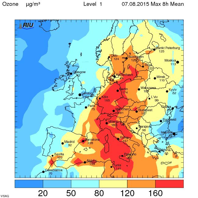 Rys. 4.2-14. Prognoza dobowych stężeń maksymalnych 8-godz. ozonu w Europie na dzień 7.08.2015 r. Źródło: http://www.uni-koeln.de/math-nat-fak/geomet/eurad/index_e.html W 2015 r.