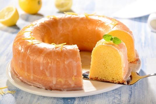 Cytryniak 60 minut Łatwe Kostka do pieczenia Kasia - 350 gramów mąka pszenna - 350 gramów cukier - 350 gramów proszek do pieczenia - 10 gramów cukier waniliowy - 15 gramów duża cytryna - 1 sztuka