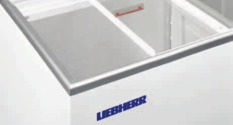 Chłodziarki skrzyniowe Chłodzenie Chłodziarki skrzyniowe do napojów firmy Liebherr zostały stworzone z myślą o praktycznym zastosowaniu do celów komercyjnych, czyli do trwałego użytkowania w
