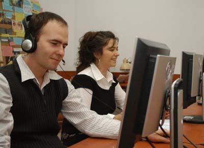 Dbamy o studentów Biblioteka Supernowoczesne centrum informacji naukowo-technicznej. Ma w zbiorach ponad pół miliona książek, które można również zamawiać za pośrednictwem internetu.