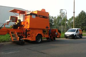 połaciowe, termosy oraz zalewarki i frezarki. Większość maszyn i urządzeń z oferty firmy występuje w kilku typach.