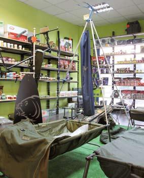 Osoby starsze odwiedzają CarpShop sporadycznie. Współpraca z targetem młodych karpiarzy, ale również miło- Znajdujący się w Poznaniu przy ul.