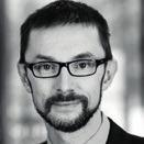 Uczestniczył aktywnie w planowaniu i negocjacjach dotyczących kilkudziesięciu transakcji nabycia, sprzedaży lub reorganizacji aktywów o wartości co najmniej kilkuset milionów EUR każda.
