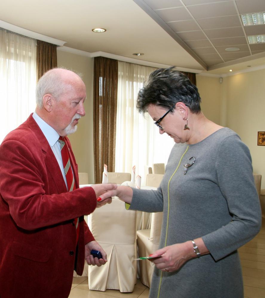 Wystąpienia gości Robert Cieszyński wyrażając zadowolenie z możliwości uczestniczenia w