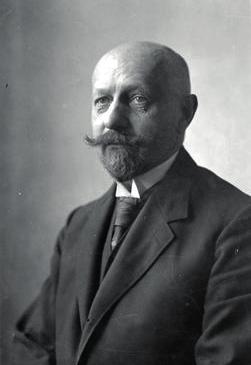 Juliusz Makarewicz (1872 1955) wybitny znawca prawa karnego, filozofii prawa i historii prawa, przedstawiciel tzw.