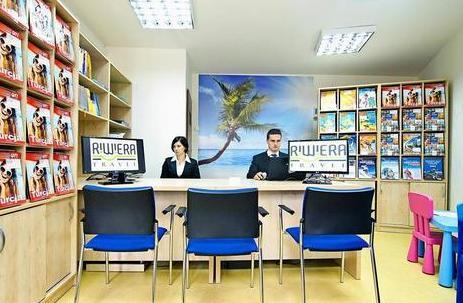 Zawód technik obsługi turystycznej przygotowuje absolwenta do pracy w branży turystycznej.