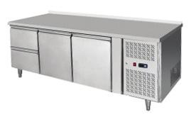 Urządzenie przystosowane jest do przechowywania pojemników gastronomicznych GN1/1.