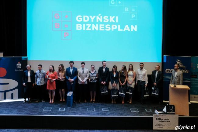 Konkurs Gdyński Biznesplan rozstrzygnięty po raz 15. Kosmetyki do masażu i aromaterapii, innowacja w diagnostyce choroby Alzheimera, nowoczesne oświetlenie w technologii LED?