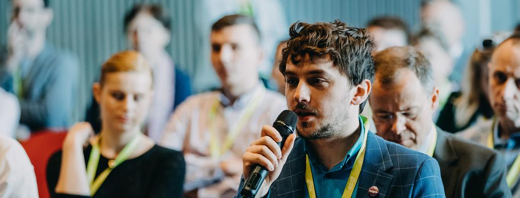 KONFERENCJA W GRONIE EKSPERTÓW Samorządowcy, lokalni aktywiści, przedstawiciele biznesu, organizacji pozarządowych i branżowych oraz naukowcy spotkali się w Muzeum Lotnictwa Polskiego w Krakowie 7