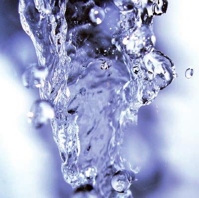 oraz 1 zdefiniowany przez użytkownika Określana poprzez kalibrację lub wprowadzana ręcznie Liniowa, nieliniowa, brak, woda czysta temperatura referencyjna: 20 C lub 25 C Data/czas, zabezpieczenie