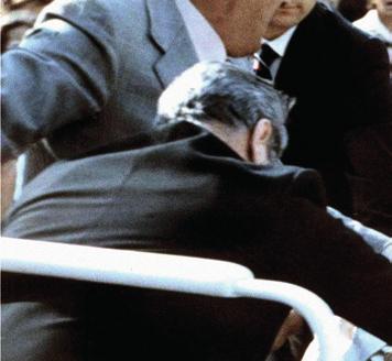 WYWIAD 17 Fot. PAP Co udało się ustalić na temat prowadzonej przez Stasi operacji Papież? Najwięcej dokumentów na ten temat zachowało się w archiwum Stasi.