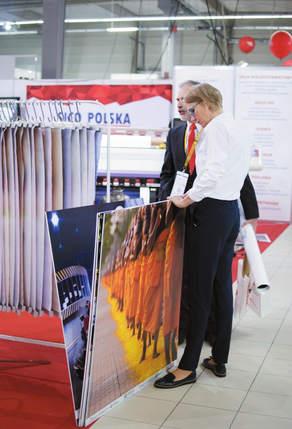 Największy potencjał ma druk atramentami pigmentowymi przy założeniu, że rynek druku konwencjonalnego będzie poszukiwał nowych rozwiązań. Odpowiedzią jest podążanie za trendami. na tę imprezę?