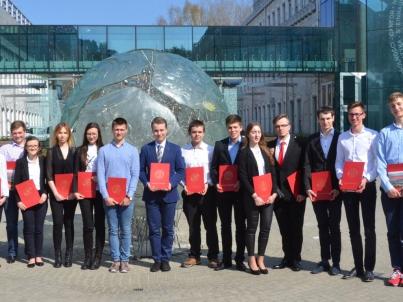 AKTUALNOŚCI - ODBĘDZIE SIĘ W dniach 9-11 czerwca ICh oraz Białostocki Oddział Polskiego Towarzystwa Chemicznego organizują V Konferencję Związki Biologicznie Czynne - Aktywność, Struktura, Synteza.