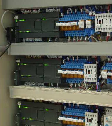 ELEKTRINIS KONTROLĖS IR VALDYMO KOMUTATORIUS
