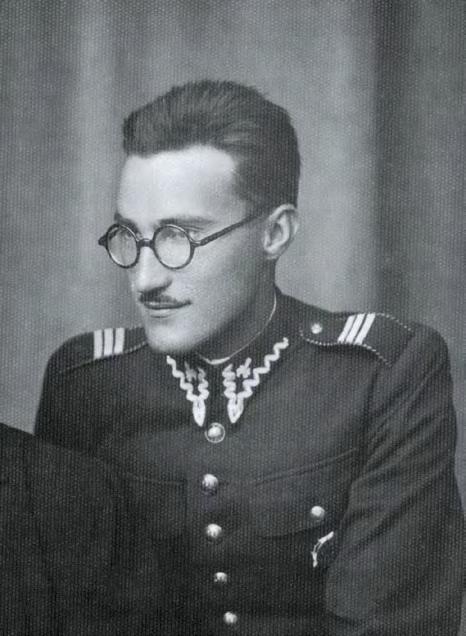 LESŁAW CZARNEK 1916 1998 Urodził się w Rzeszowie. Był synem znanego adwokata i działacza społecznego Witolda. Po maturze od w 1934 r.