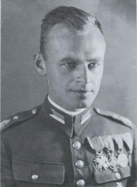 WITOLD PILECKI 1901 1948 1926 1941 1944 2013 Fot. ze zbiorów rodziny Pileckich Urodził się w Ołońcu w północnej Karelii. Był wnukiem powstańca styczniowego.