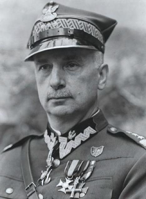 KAZIMIERZ SOSNKOWSKI 1885 1969 1914 1916 1918 1920 1936 Fot. ze zbiorów Instytutu Józefa Piłsudskiego w Ameryce Urodził się w Warszawie w rodzinie o tradycjach patriotycznych. W 1906 r.