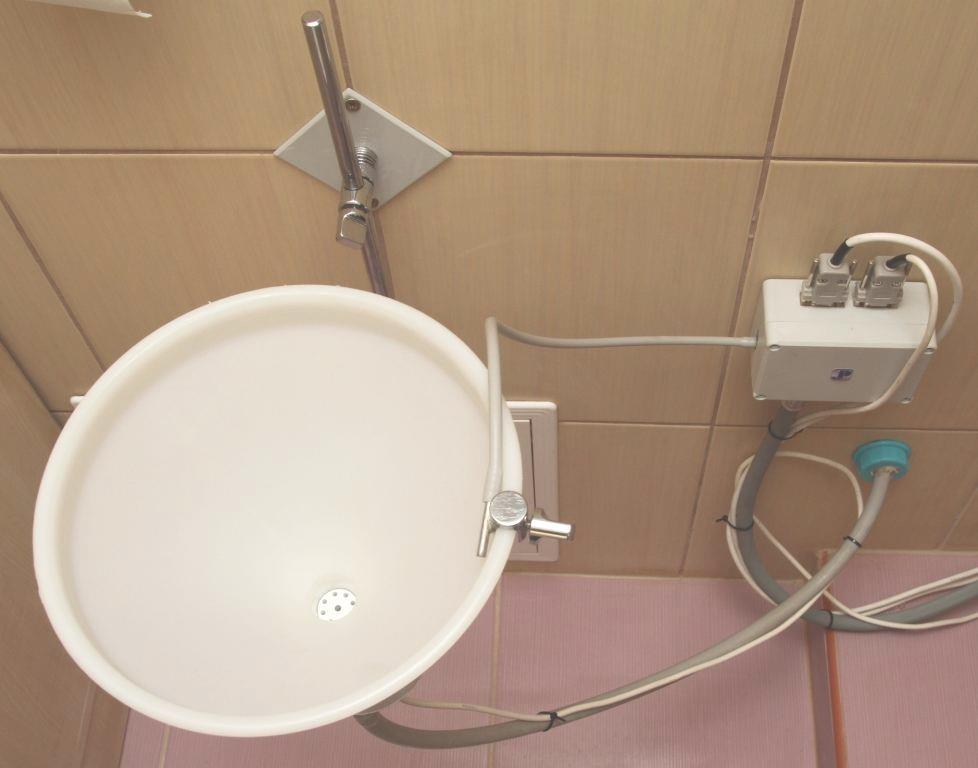 SYSTEM SPŁUKIWANIA PO MIKCJI typ W-SS STATYW MIKCYJNY PRZYŚCIENNY typ