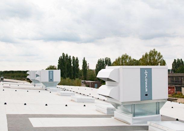 Zastosowanie HALA PRODUKCYJNA KĘDZIERZYN KOŹLE Zastosowane urządzenia: Cube R8-W (urządzenie grzewczo-wentylacyjne typu rooftop) Potrzeby klienta: Ogrzewanie i wentylacja z odzyskiem ciepła