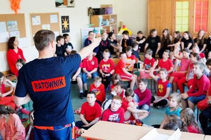 obszary. Proces raportowania koordynuje dedykowana jednostka organizacyjna odpowiedzialna za CSR w Enea SA.