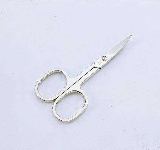 Nożyczki do skórek Cuticle scissors Nożyczki do skórek Cuticle scissors Nożyczki do skóek Cuticle scissors Nożyczki do skórek Cuticle scissors V10220312M - 9 cm/3 1/2 ean: 8012267 10008 1 V10220400M